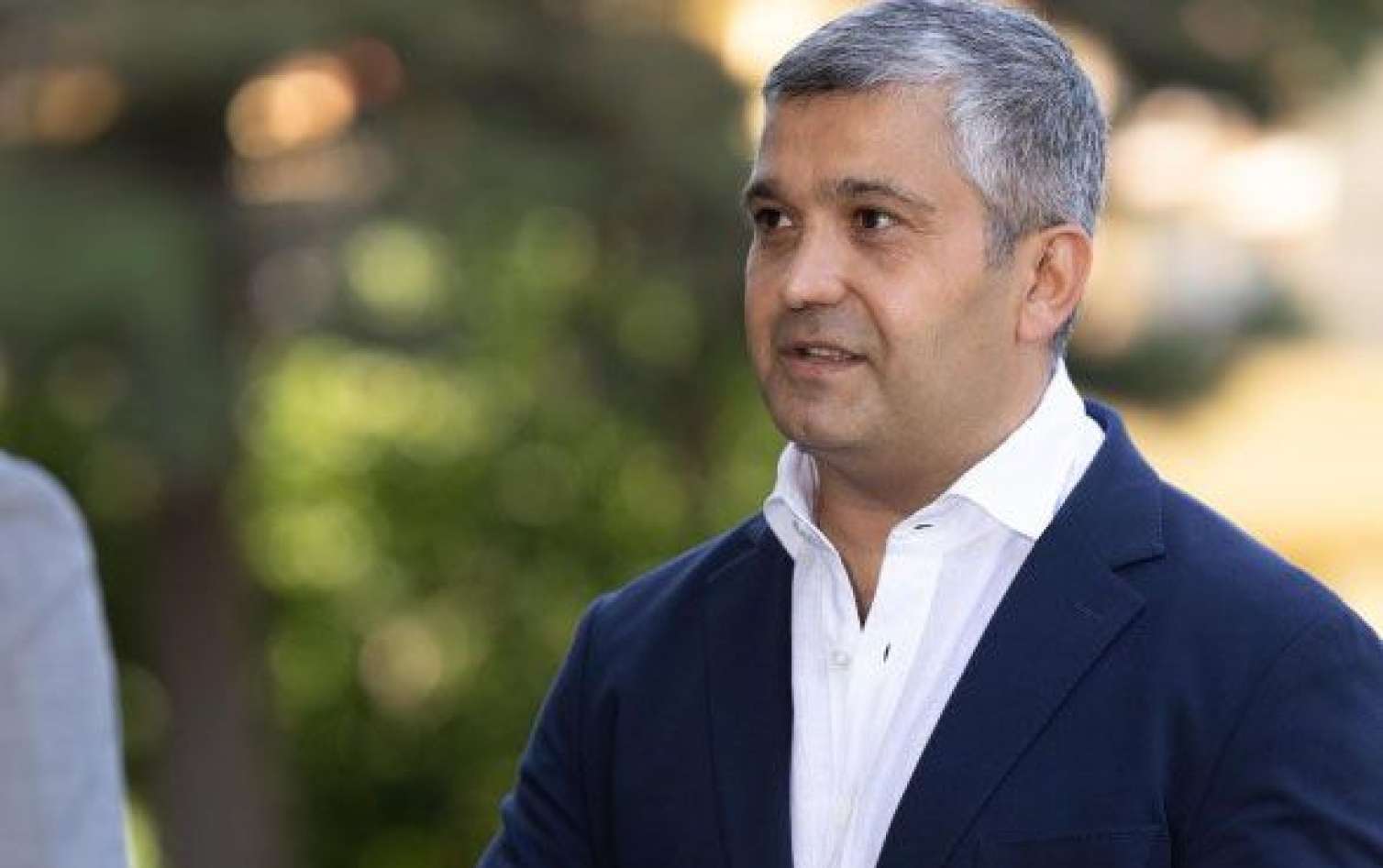 Bağışla, səni bu dünyada saxlaya bilmədim 