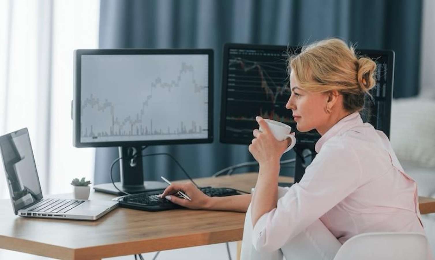 Pro Advice отзывы: анализ условий брокера инвестиционного типа 