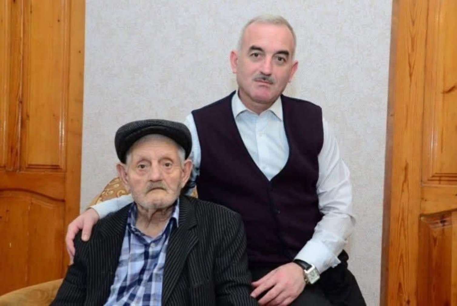 Tanınmış vəkilə ağır itki üz verdi - FOTO 