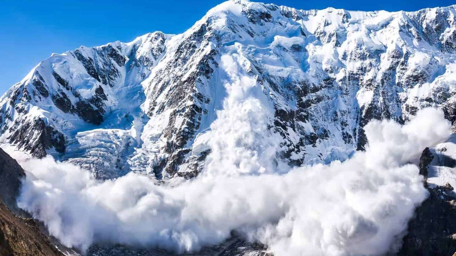Qar uçqunu təhlükəsi var - XƏBƏRDARLIQ 