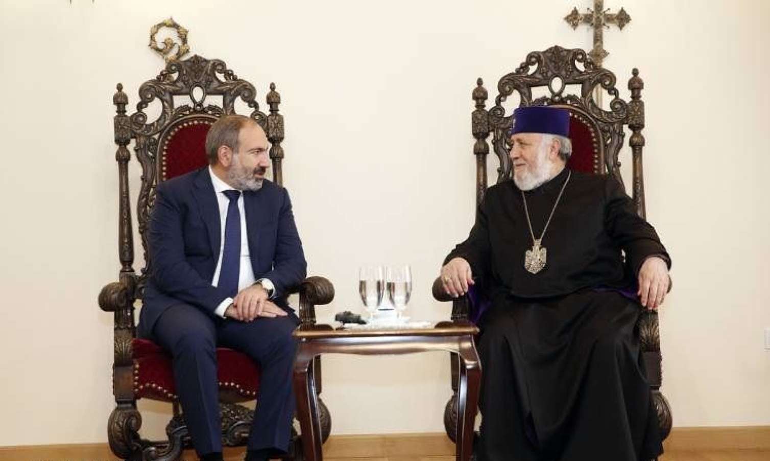 II Qaregin bütün ermənilərin katolikosu ola bilməz! -  Paşinyan səbəbini AÇIQLADI