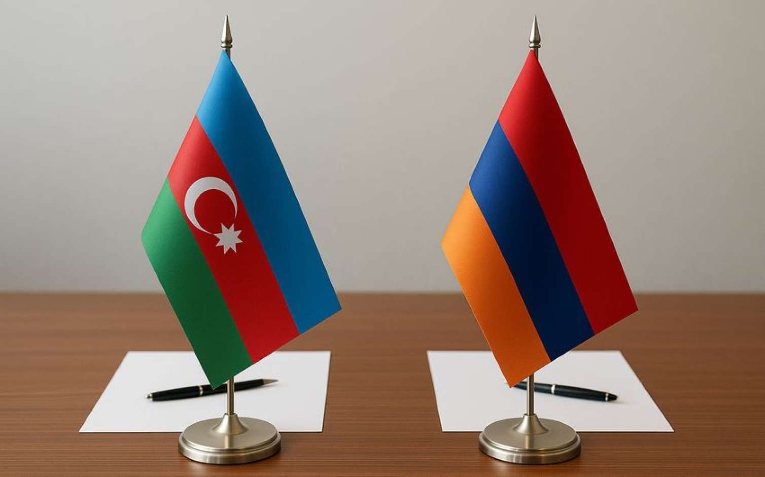 Azərbaycan və Ermənistan rəsmiləri görüşdü 