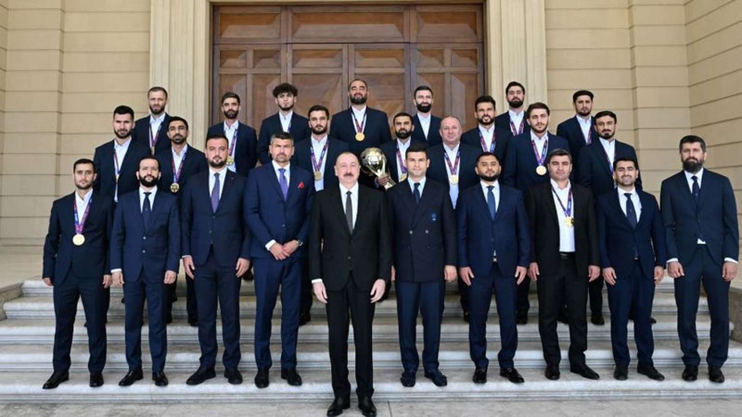 Prezident milli komandamıza 2 milyon manat ayırdı 
