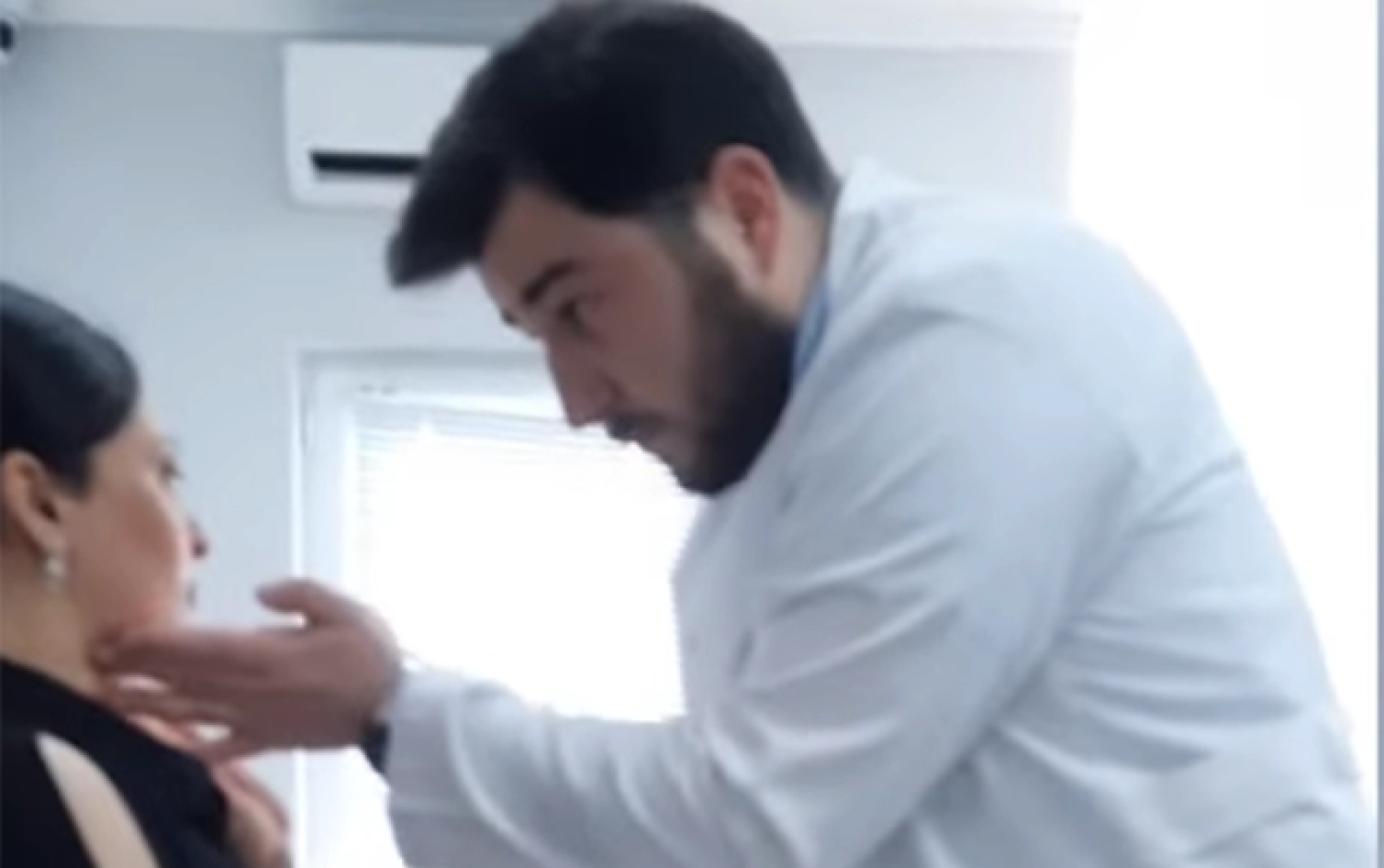 ADNSU-nu bitirib, amma plastik cərrahdır - Daha bir qalmaqallı klinika -  VİDEO