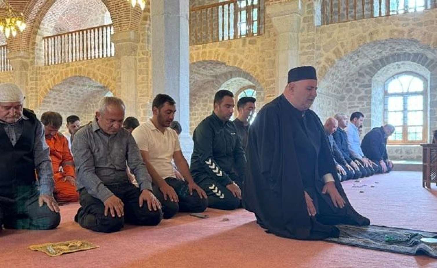 Şuşada bayram namazı qılındı - Fotolar 