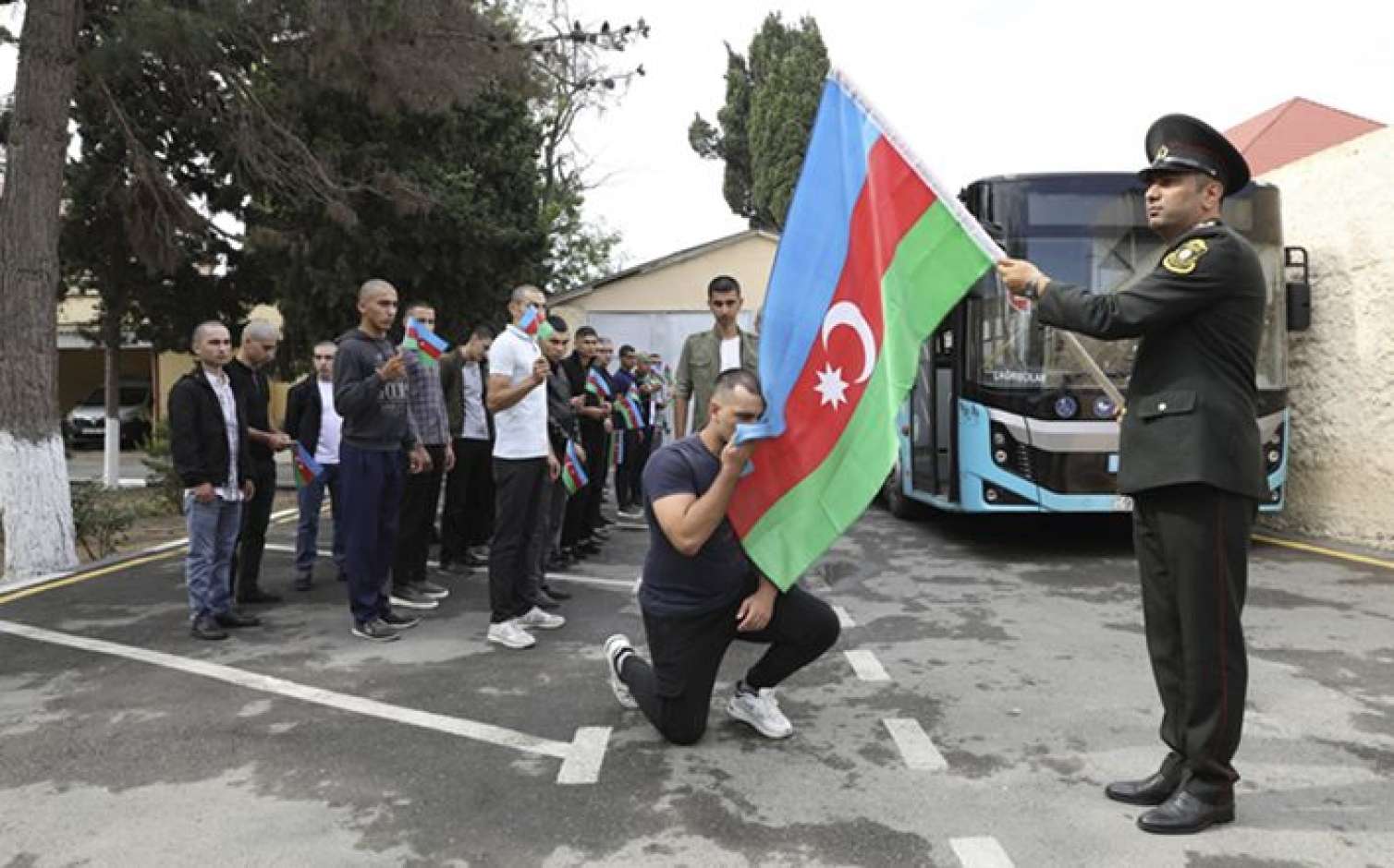 Azərbaycanda bu şəxslər iyulun 1-də orduya çağırılacaq  - SİYAHI