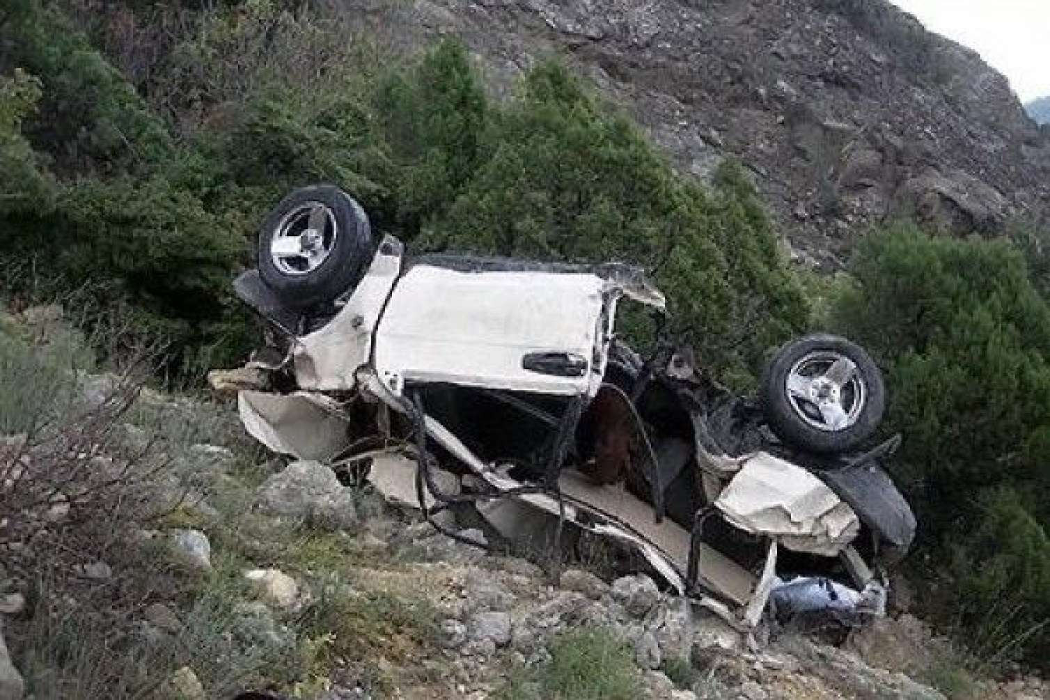 Qubada dəhşətli qəza:  4 qadın sərxoş olub "Prius"u dərəyə aşırdılar
