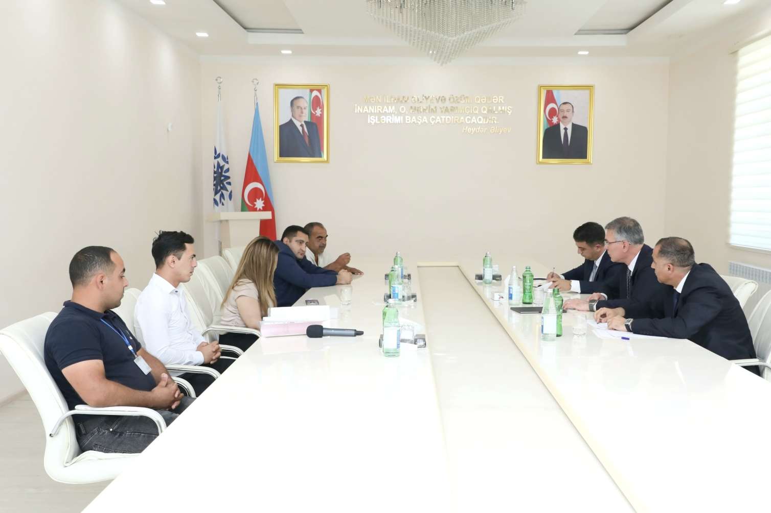 "Azəriqaz" İB-nin baş direktoru Kürdəmirdə vətəndaşları qəbul etdi 