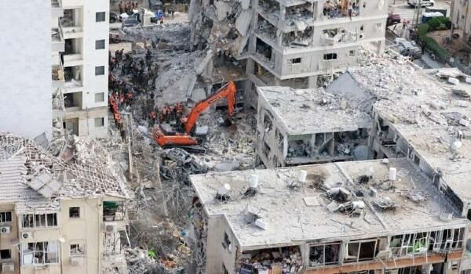 İran İsraili vurdu: azı 35 yaralı var 