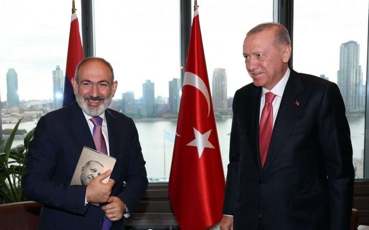 Paşinyan Türkiyədədir...