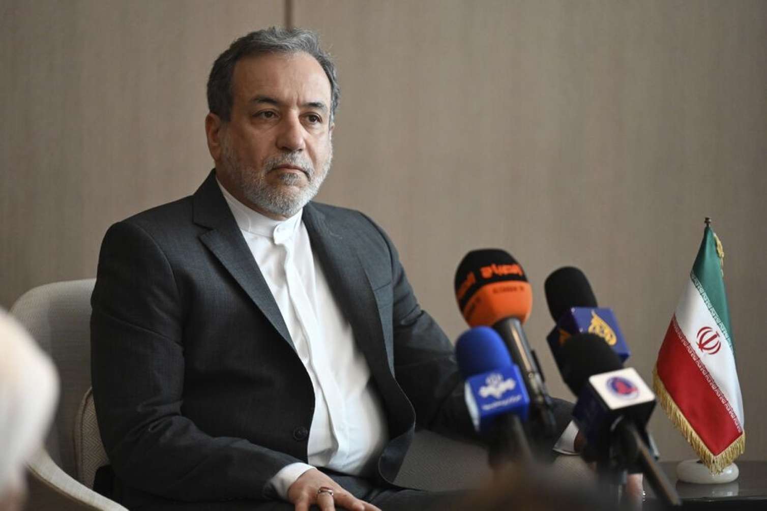 İran XİN: Tehran nüvə probleminin danışıqlarla həllinə hazırdır 