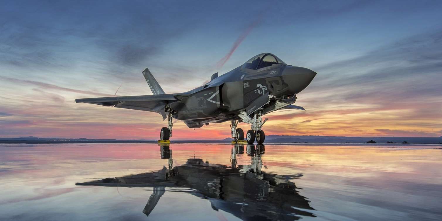 "F-35" istehsalçısının səhmləri kəskin düşdü 