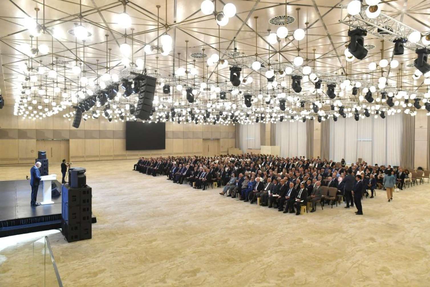 “Qərbi Azərbaycan İrsi” kitabının I cildi təqdim edildi 