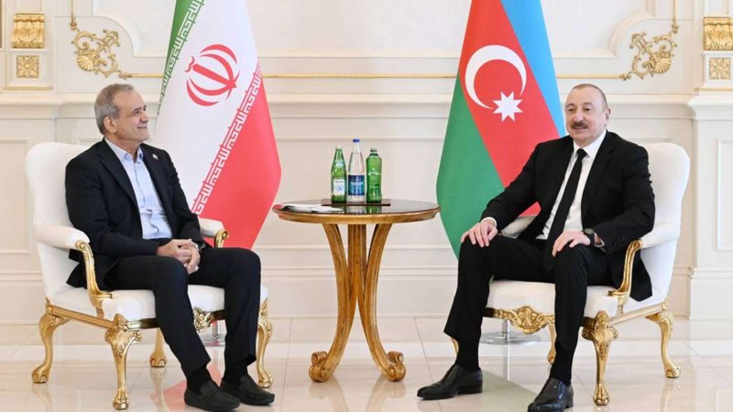 İlham Əliyevlə Pezeşkiana baş sağlığı verdi 