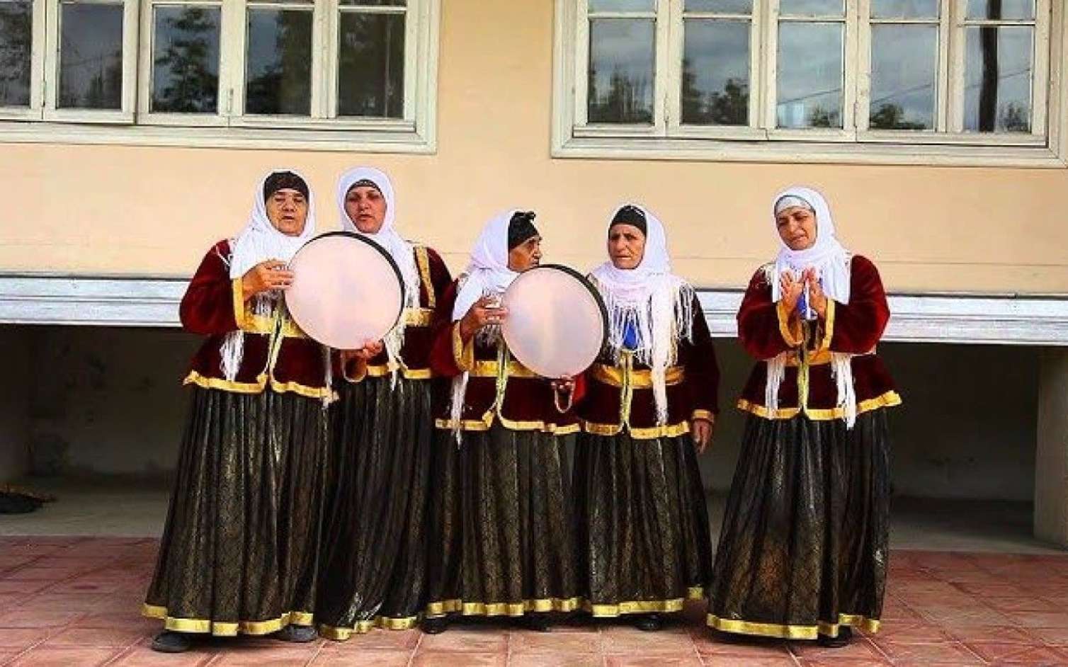 "Nənələr" folklor qrupunun 89 yaşlı üzvü vəfat etdi - FOTO