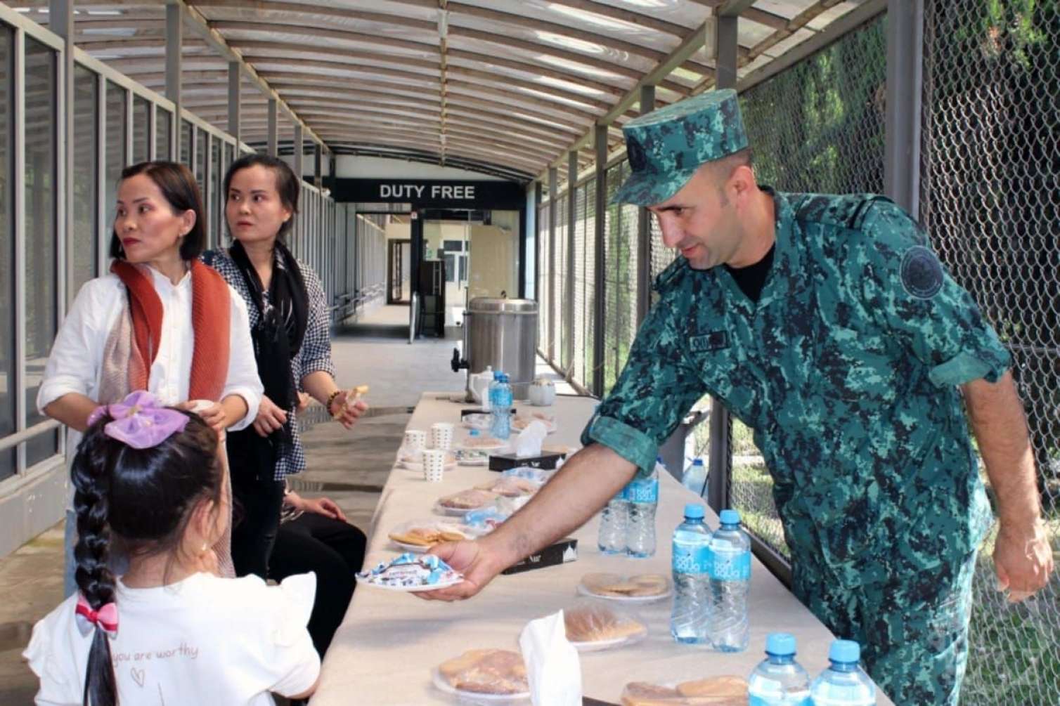 İrandan xarici ölkə vətəndaşlarının təxliyəsi davam edir 