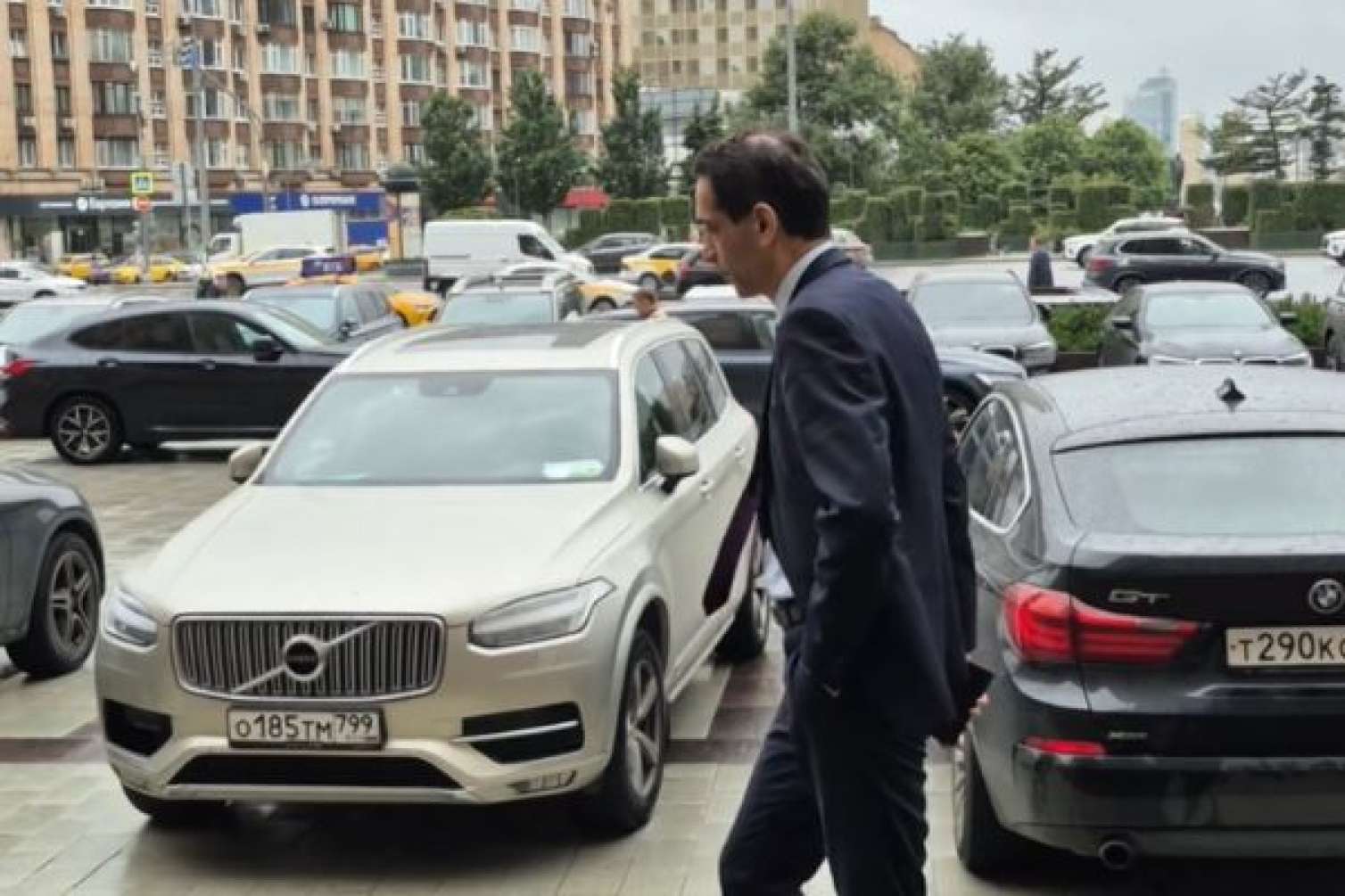 Səfirimiz Rusiya XİN-i belə tərk etdi - VİDEO