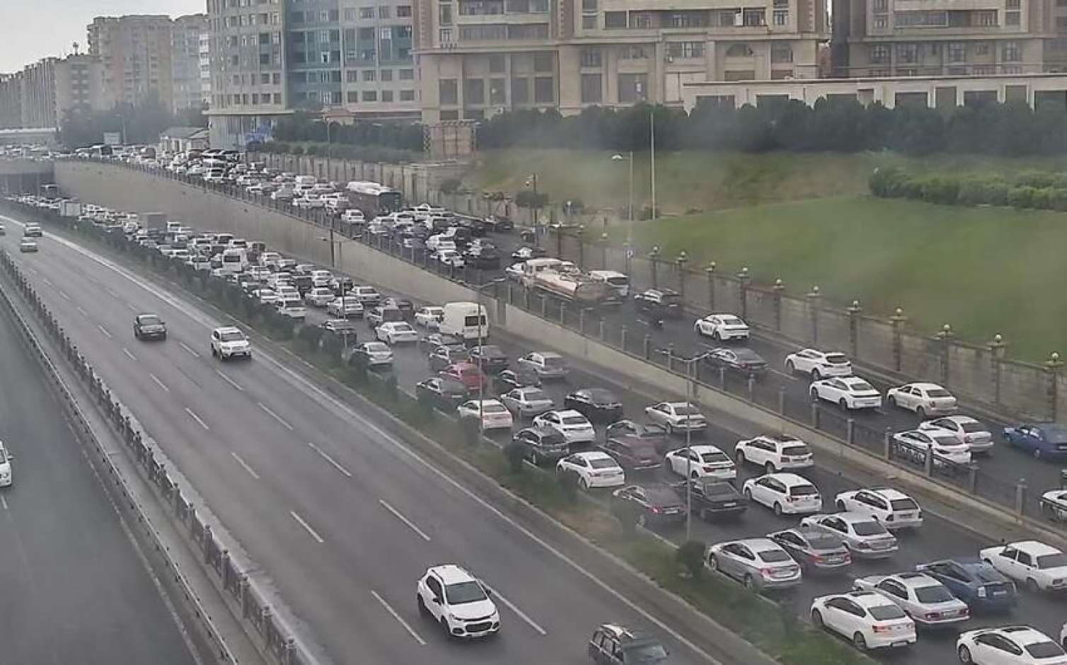 Yasamalda yol qəzası oldu 