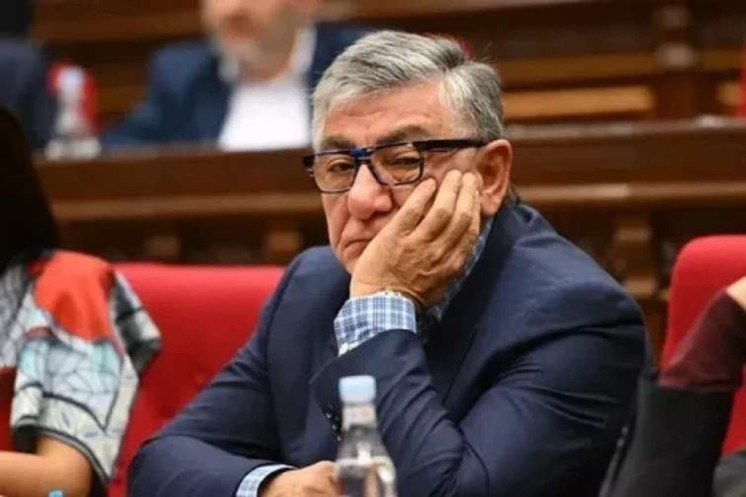 Erməni oliqarx-deputat: Heç kim çevrilişə... 
