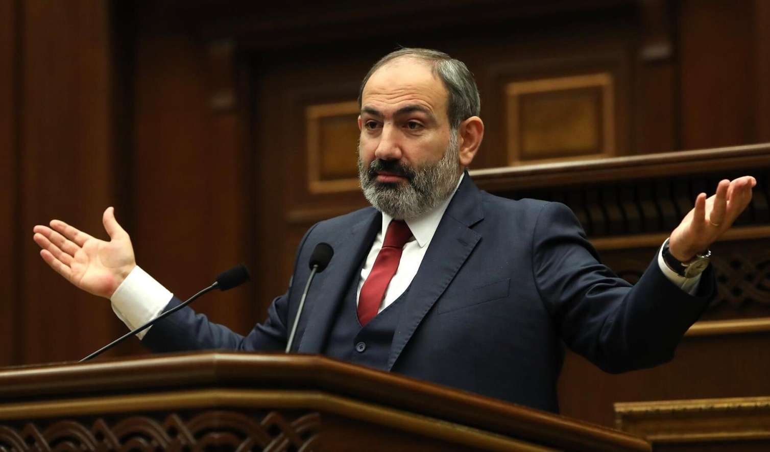 Onlar bizə gülür, Paşinyana "bizim adam" deyirlər – Erməni türkoloq 