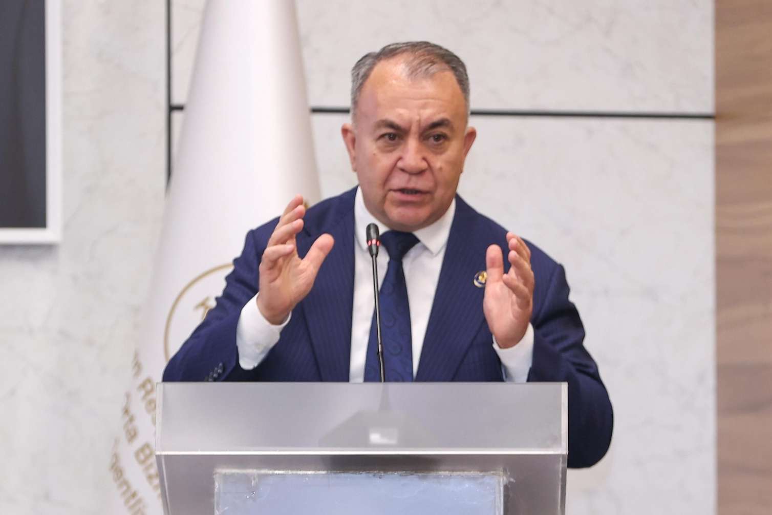 Mənəvi kimliyinə Sadiq kişi... 