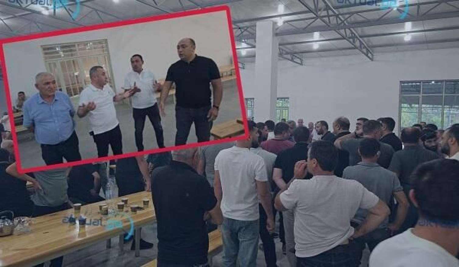 Deputat seçiciyə çaynik atdı -  VİDEO