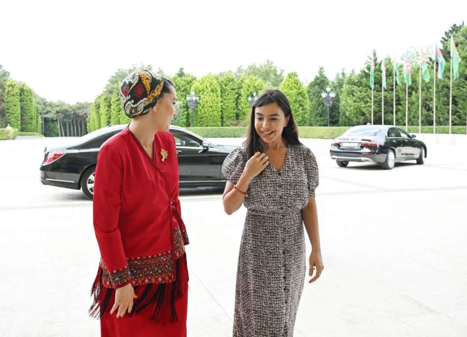 Leyla Əliyeva Atabayeva ilə bir arada  - FOTO