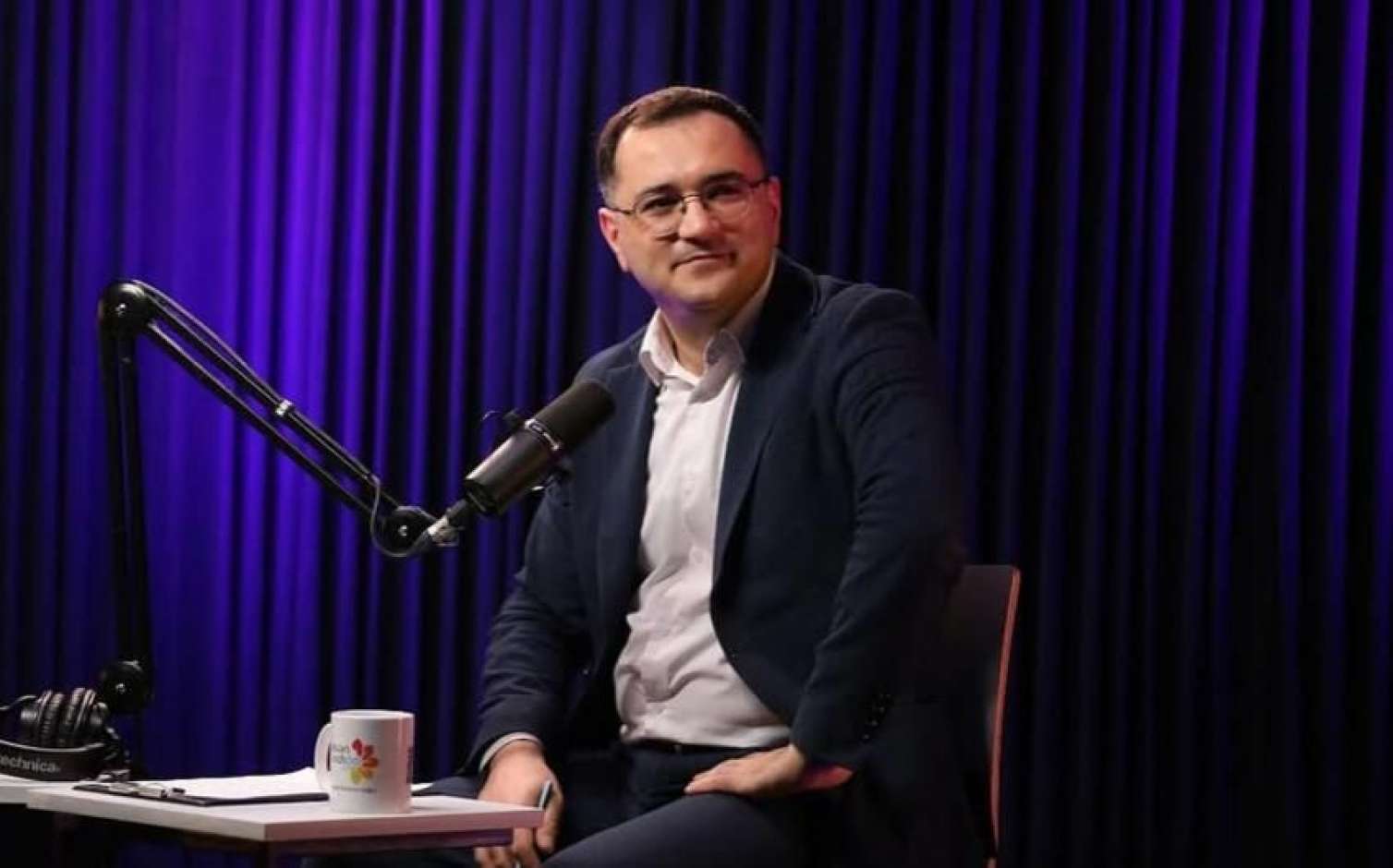 Baş redaktor vəzifəsindən ayrıldı 
