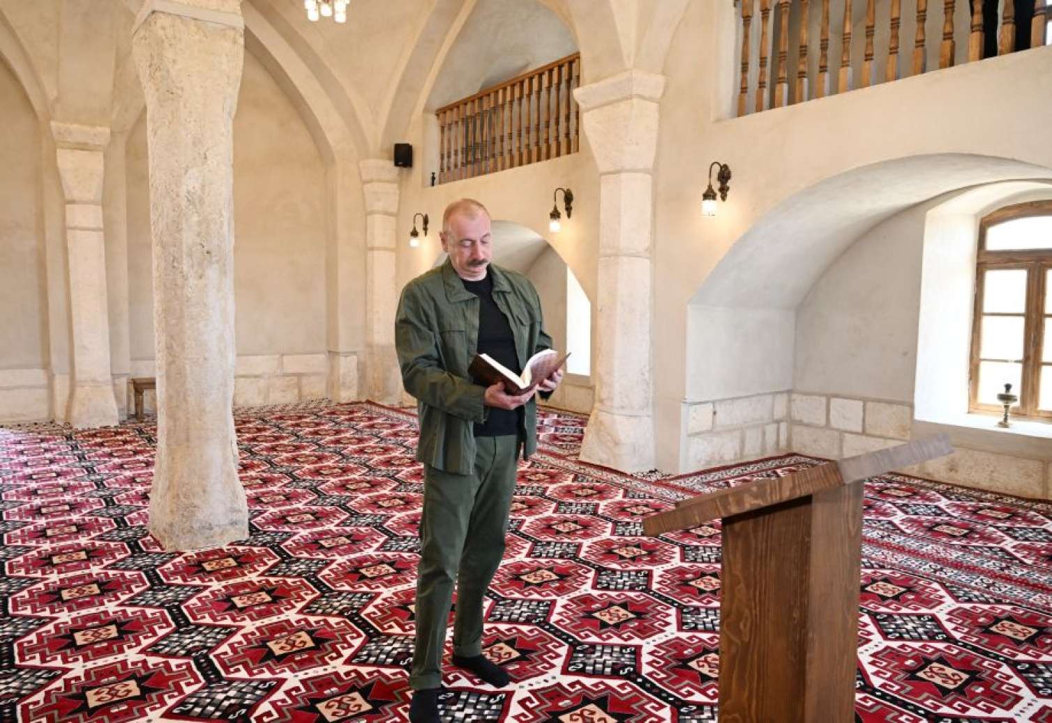Prezident Ağdamda tarixi məscidin açılışını etdi - FOTO