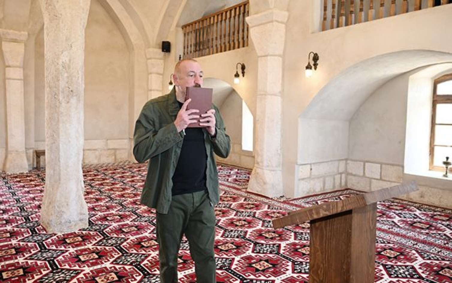 Prezident Ağdamda tarixi məscidin açılışını etdi - FOTO