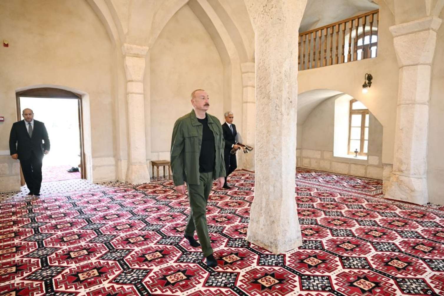 Prezident Ağdamda tarixi məscidin açılışını etdi - FOTO