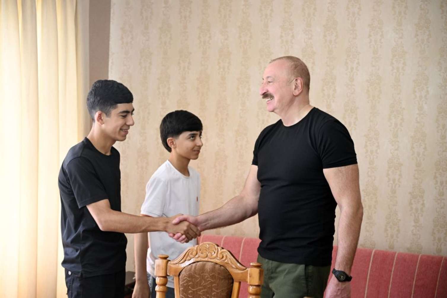 Prezident Xocalıda bu ailənin qonağı oldu -  FOTO