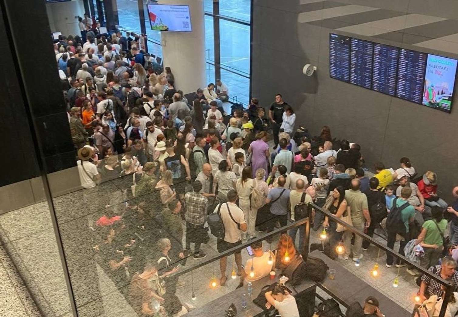 Rusiya hava limanlarında xaos –  140 reys təxirə salındı – FOTO+VİDEO