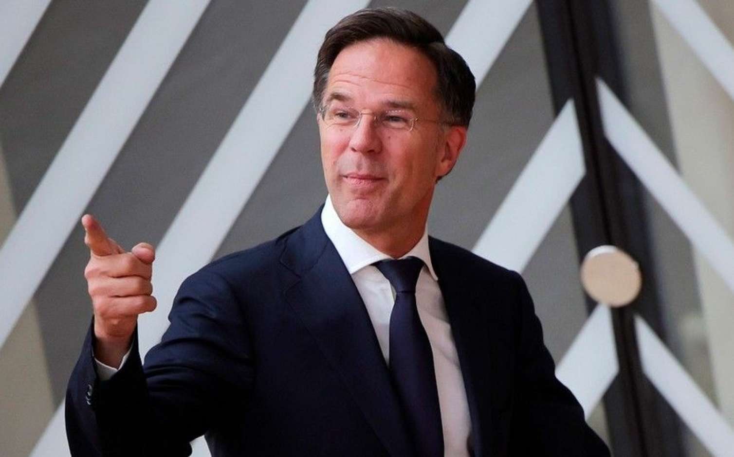 Ukraynaya dəstəyi gücləndirmək... - Rutte 