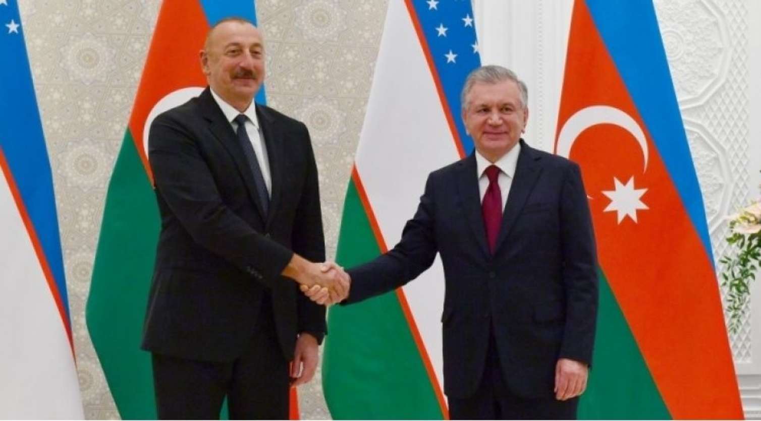 İlham Əliyev Şavkat Mirziyoyevə zəng edib 