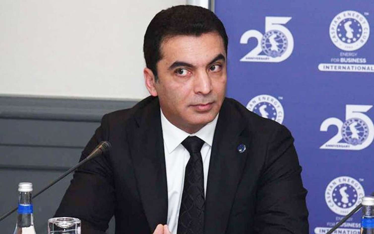 Dələduzluğa görə həbs olunan iş adamı azad edildi 