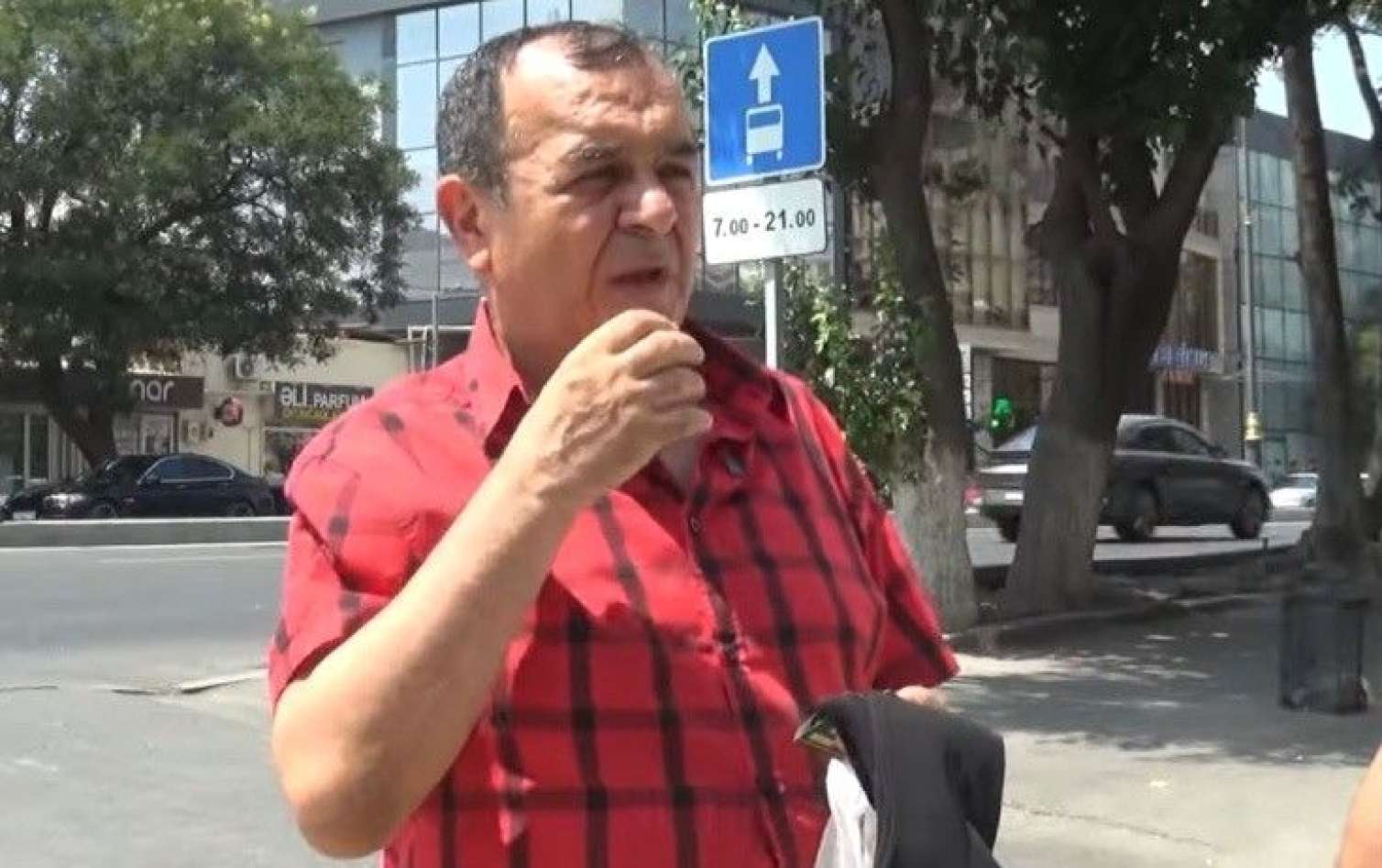 Nazirlikdən corab satan aktyorla bağlı AÇIQLQMA 
