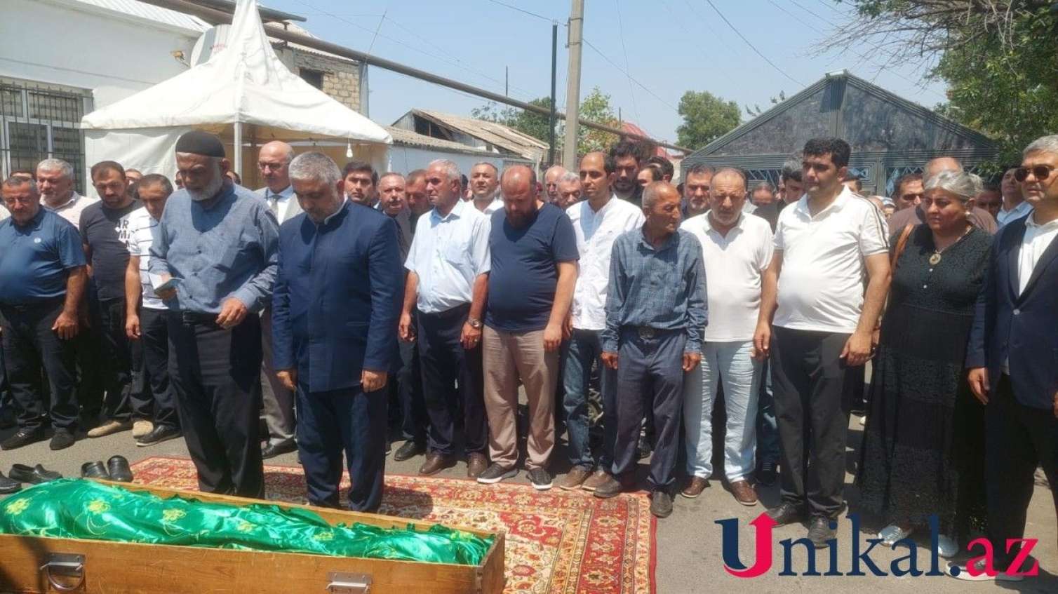 Natiq Qasımovun anası ilə vida mərasimi keçirilir 