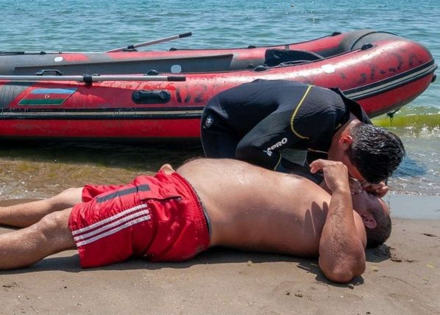 Çimərliklərdə görünməyən TƏHLÜKƏLƏR - FOTO