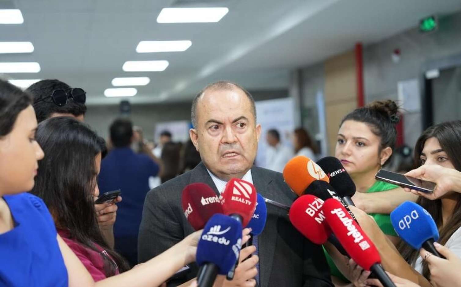 İmtahan qaydalarını pozan bir neçə abituriyent istintaqa cəlb edildi 