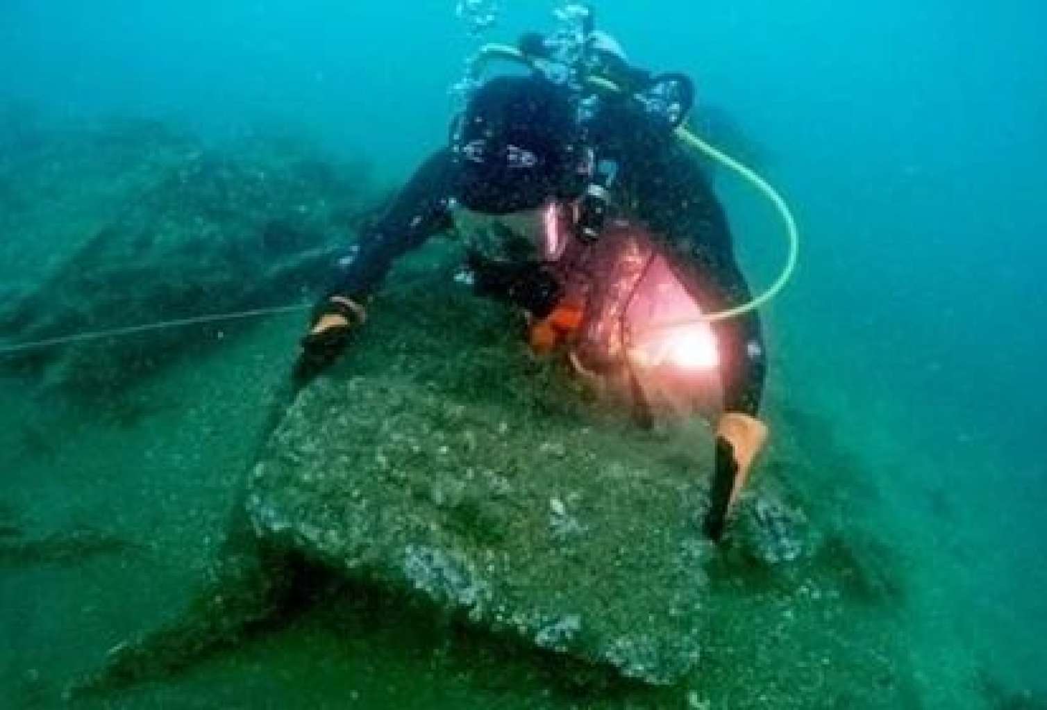 300 il əvvəl batan hərbi gəmi tapıldı: O, hansı sirrləri gizlədir?  