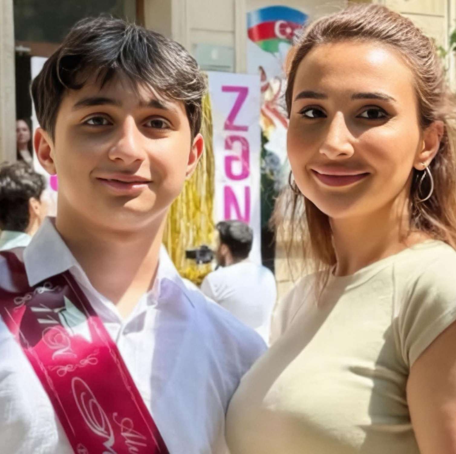 İmtahan sualları satılıb, 1310 balla oğlum heç yerə düşmədi 