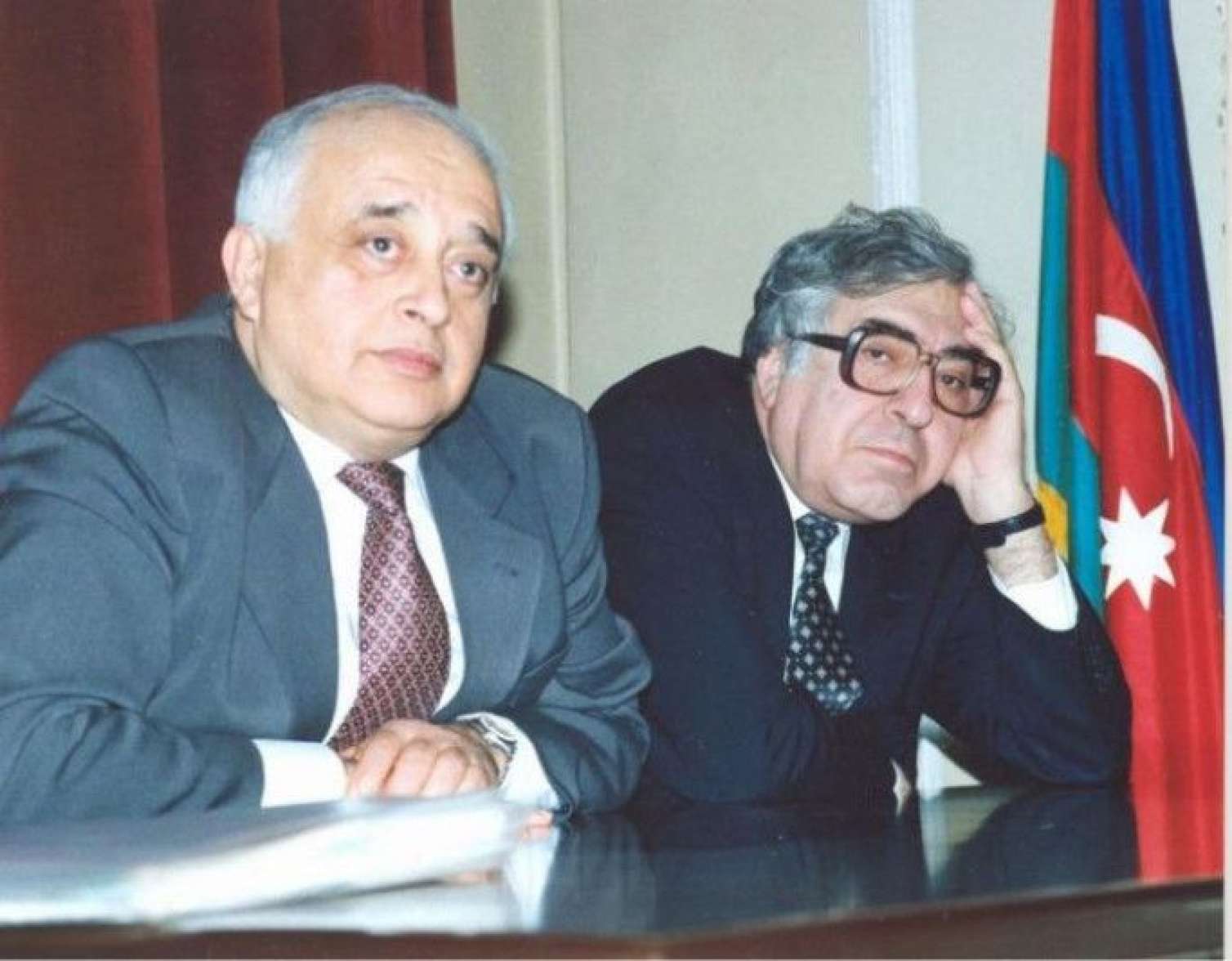 Əlvida Elçin, mən yaşamaq istəyirəm - Anar 