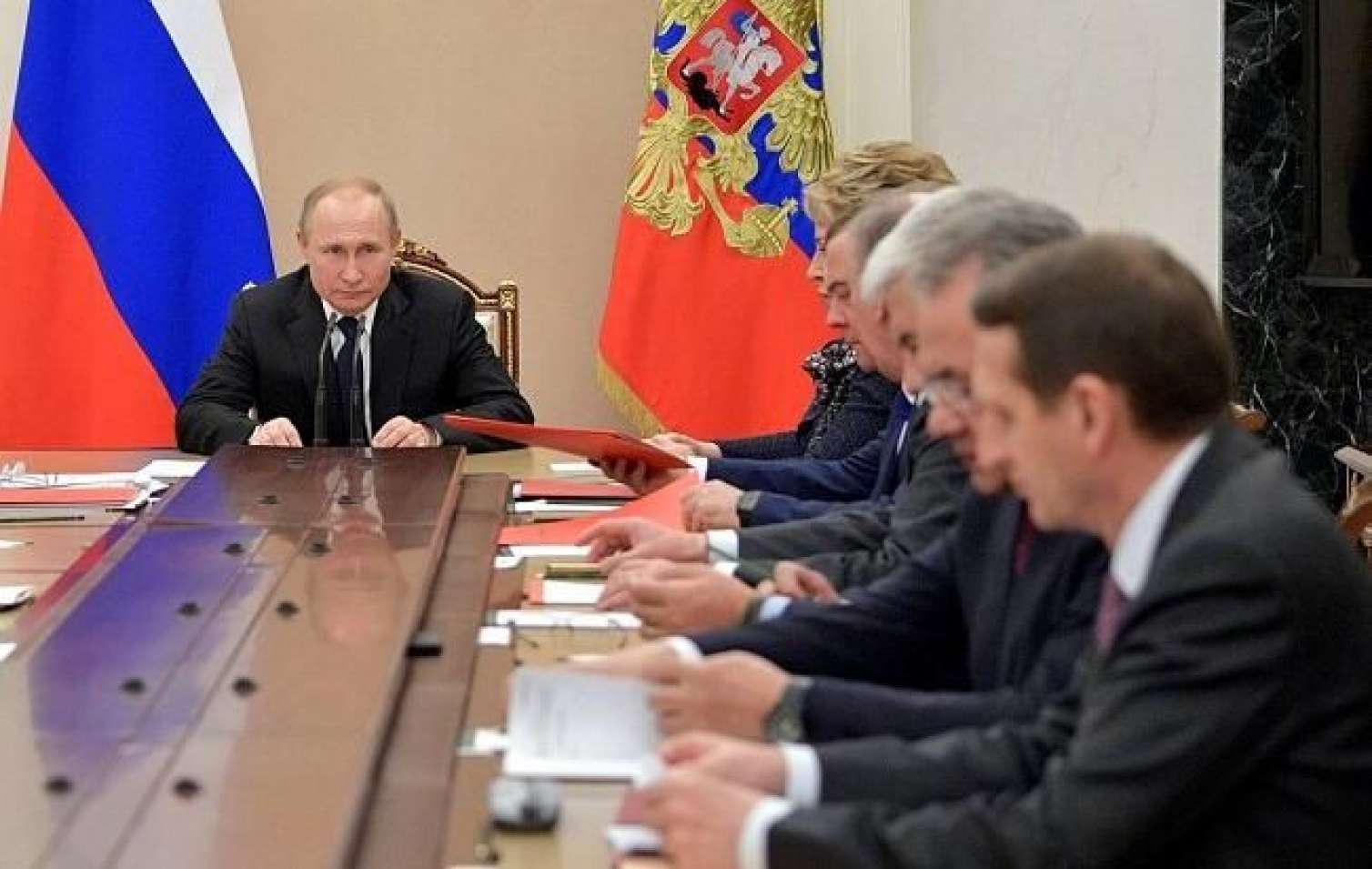 Putin Təhlükəsizlik Şurasını təcili topladı