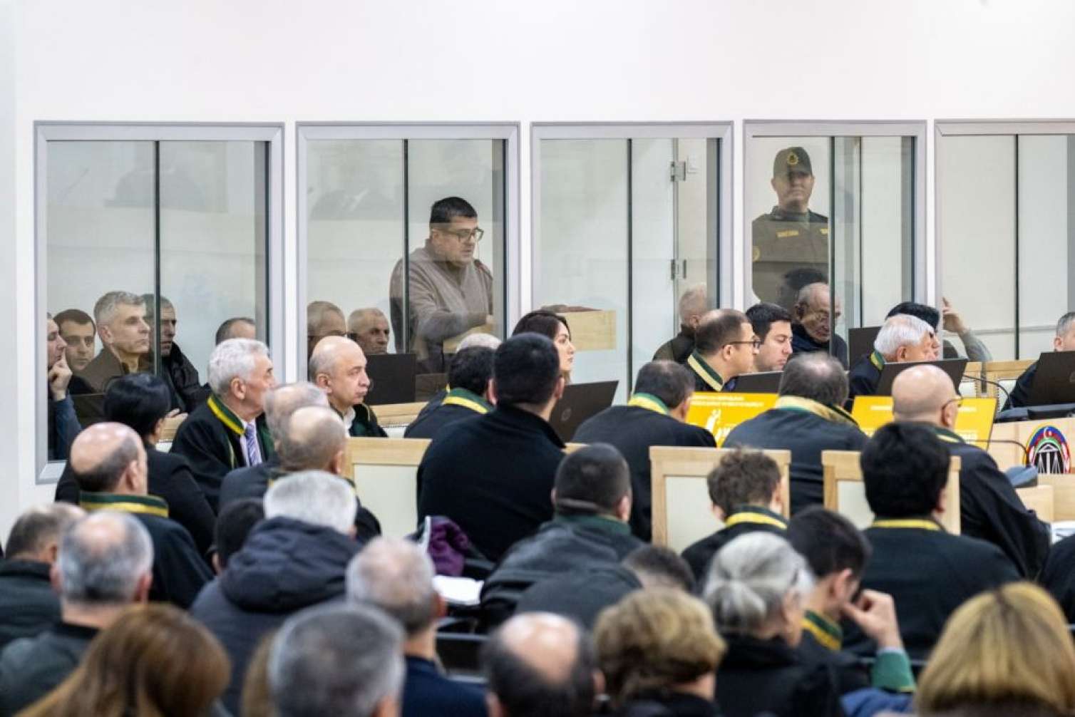 Bıçağı uşaqlarımın boğazına söykəyib hədələdilər ki, başlarını kəsirik.  
