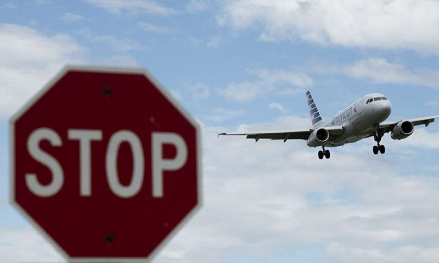 Azərbaycanda bu vəzifəli şəxsin ölkədən çıxşına "stop" qoyuldu 