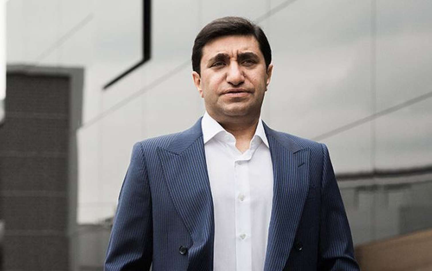 Qod Nisanov oğluna toy edir 