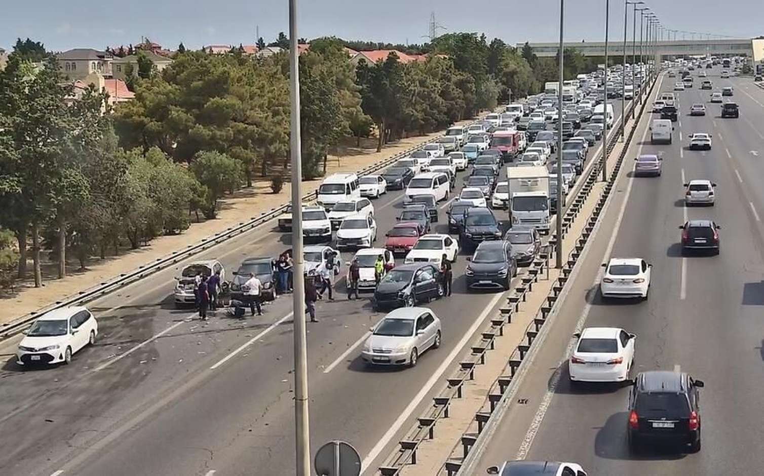 Aeroport yolunda qəza oldu 