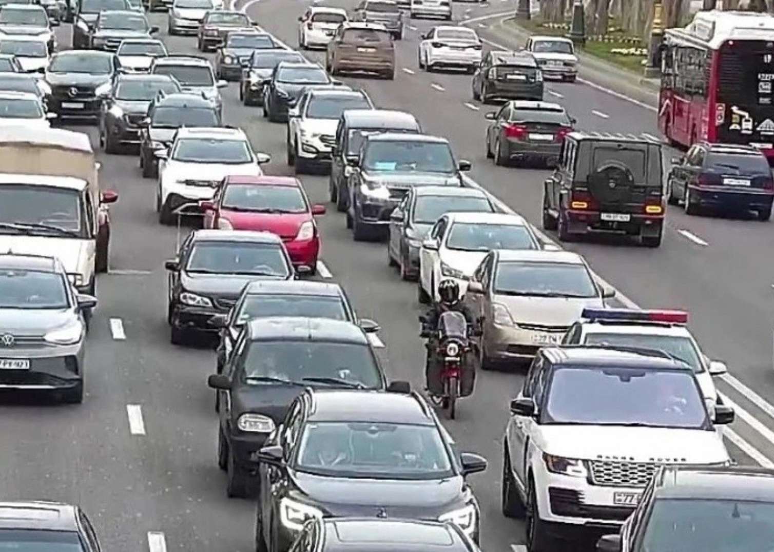 Bu yollarda sıxlıq var - SİYAHI  
