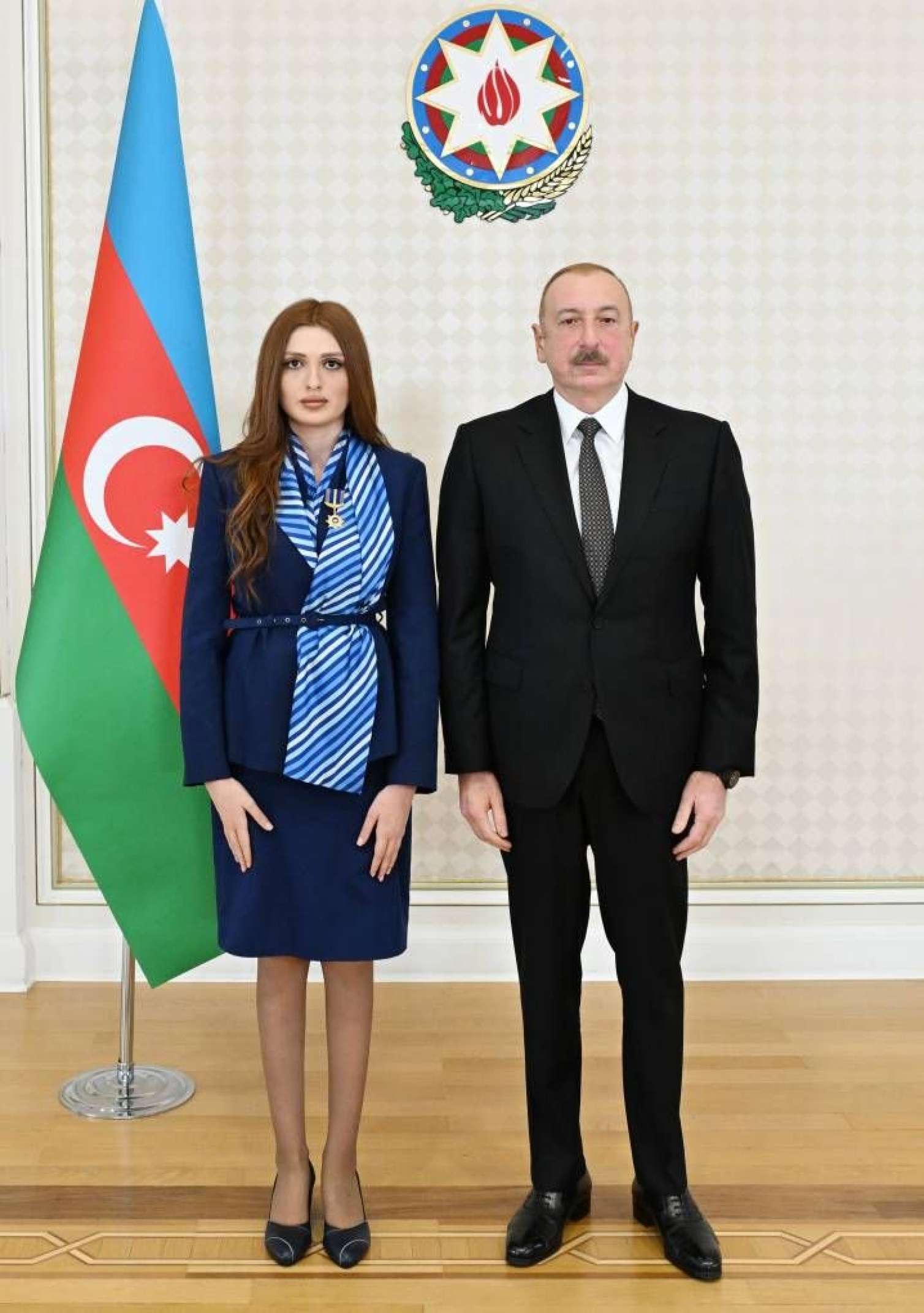 Qəza etmiş təyyarənin qəhrəmanı Aydan iş başında  - “Daha qəza olmayacaq...” 